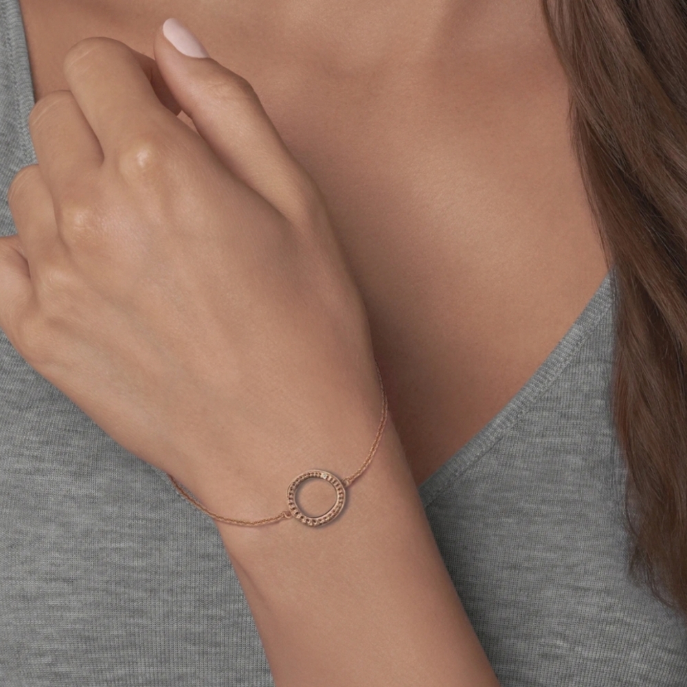 NWT Adore Circle Bracelet